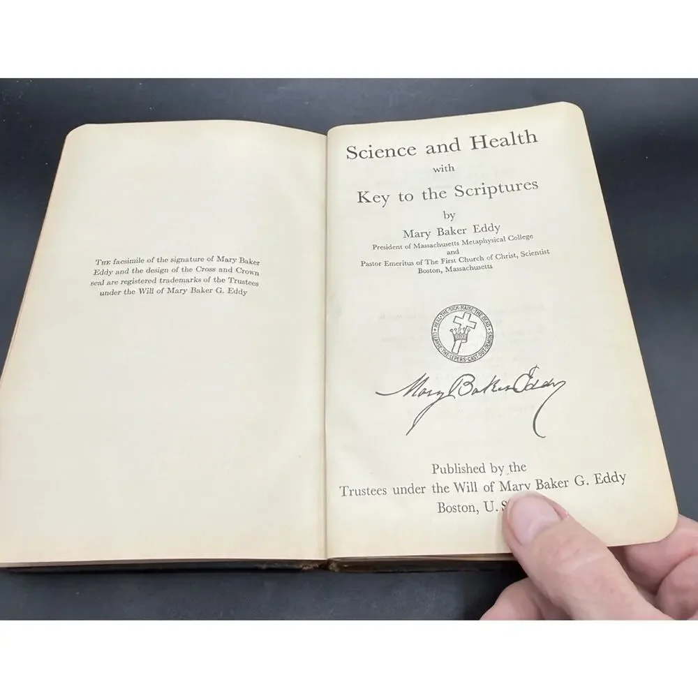 Mary Baker Eddy 1906 Science & Health With Key To The Scriptures Leather Signed!